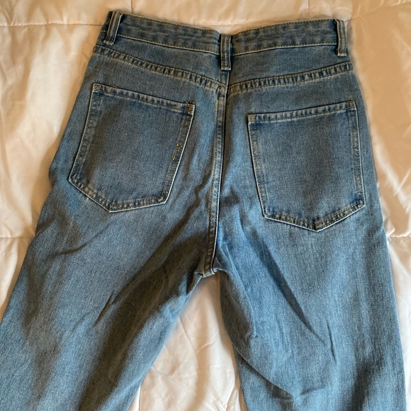 Mom Jeans (No Rips) - Picture 3 of 6